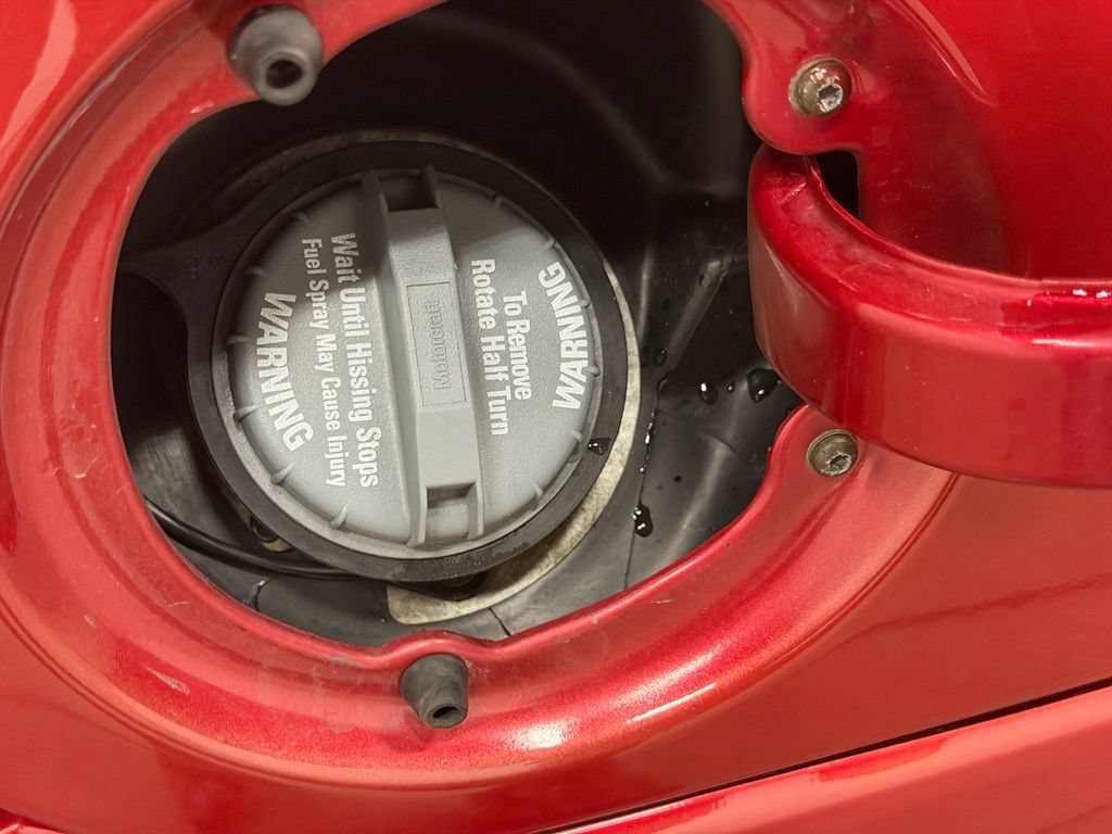 Used 1996 Ford Mustang GT RWD image 12