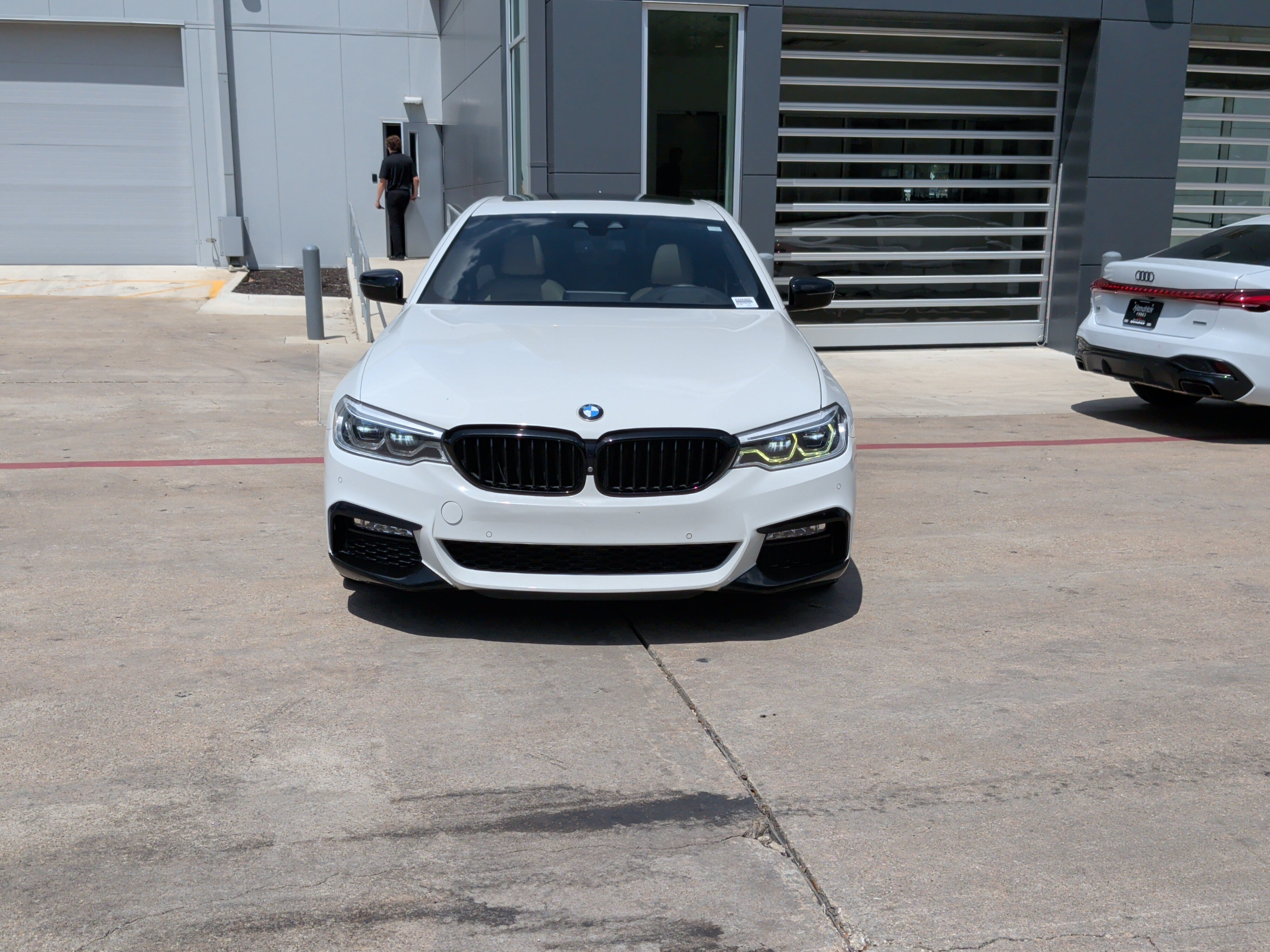 Used 2017 BMW 540i RWD image 3