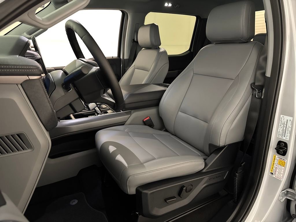 New 2025 Ford F150 Lightning Flash image 25