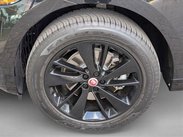 Used 2023 Jaguar F-PACE S image 25