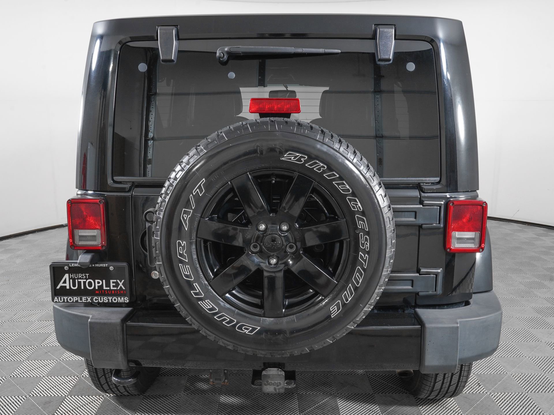 Used 2014 Jeep Wrangler Unlimited Sahara image 6