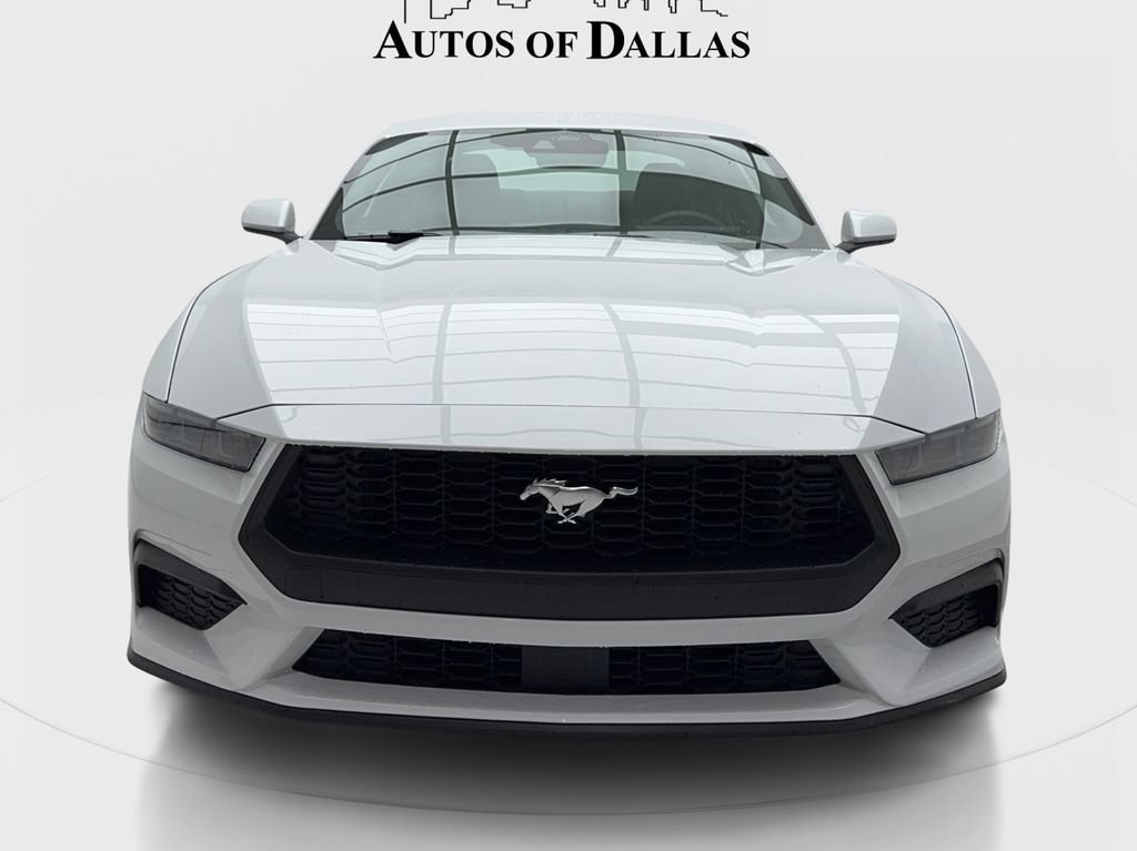 Used 2026 Ford Mustang Premium RWD image 3
