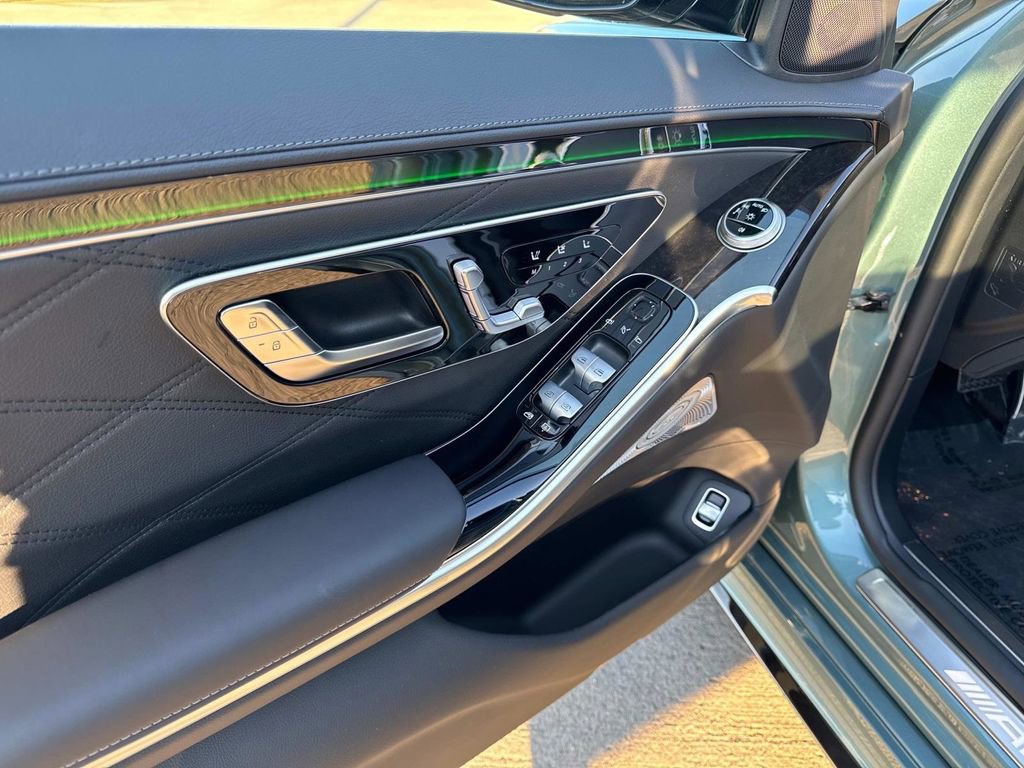 New 2026 Mercedes-Benz S 63 AMG S image 18