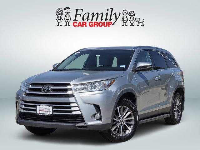 Used 2019 Toyota Highlander XLE image 1
