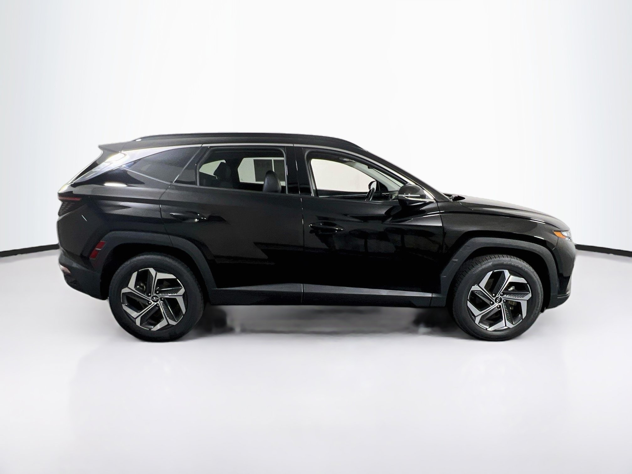Used 2023 Hyundai Tucson Limited AWD/4WD image 4