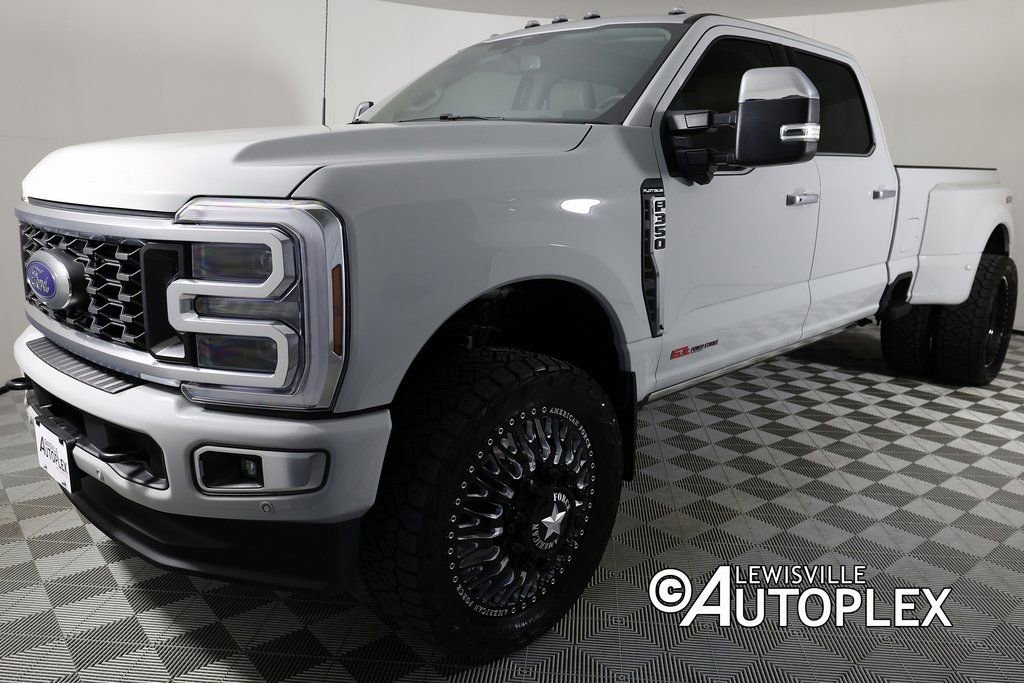 Used 2025 Ford F350 Platinum w/ Platinum Plus Package image 10