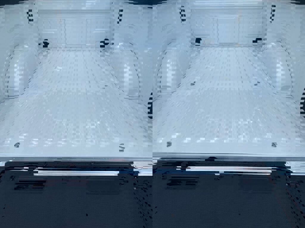 New 2025 Ford F150 Lariat w/ Equipment Group 502A High image 18