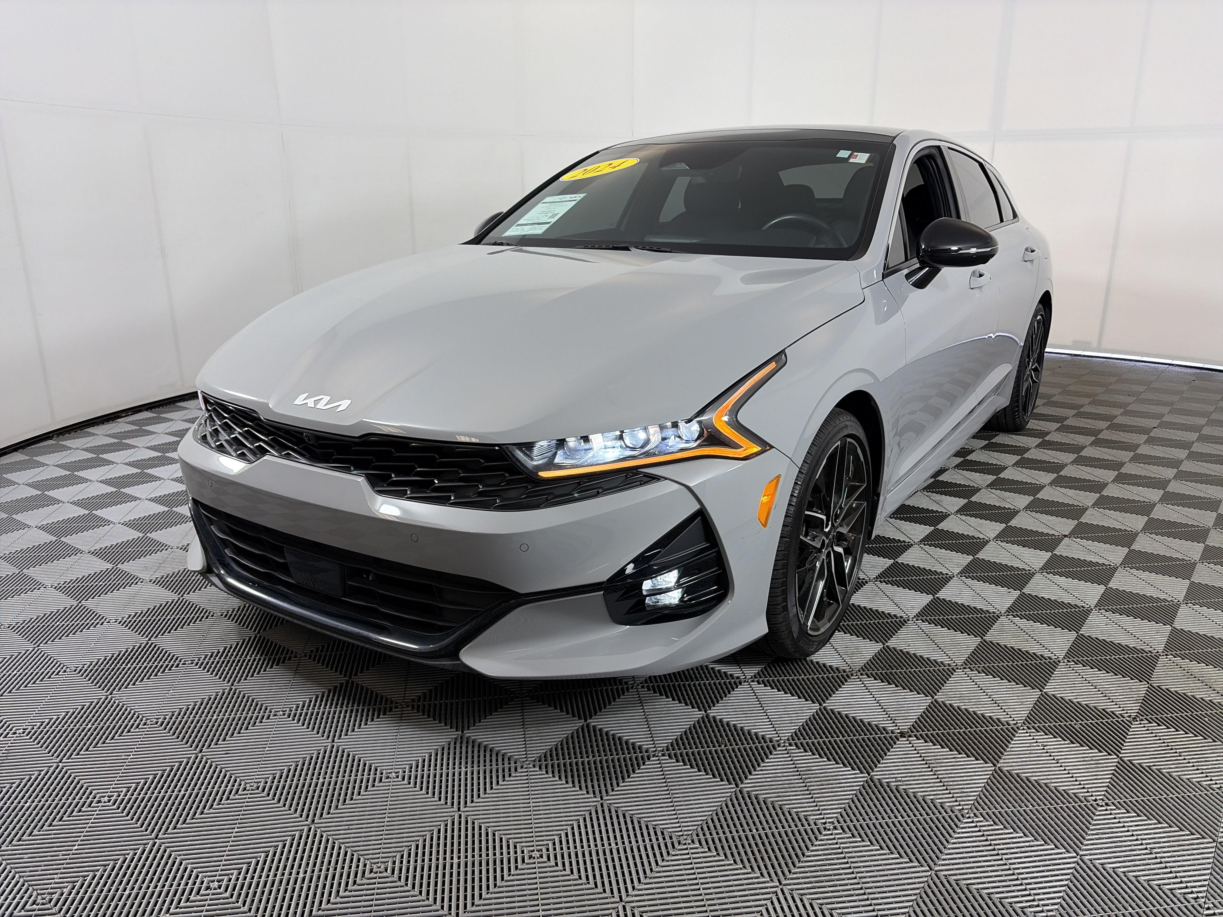 Certified 2024 Kia K5 GT w/ GT1 Package FWD image 3