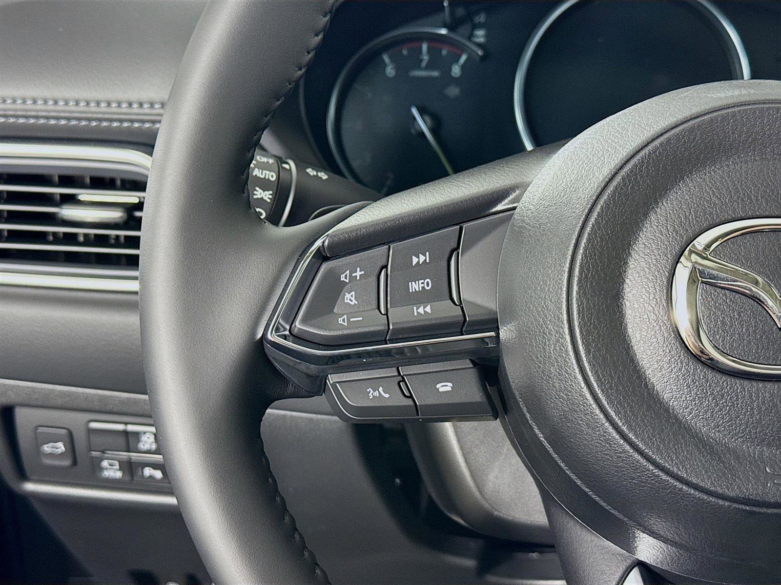 New 2025 MAZDA CX-5 AWD 2.5 S w/ Premium Plus Pkg image 18