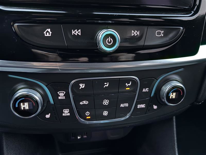 Used 2022 Chevrolet Traverse LT w/ Midnight/Sport Edition image 15