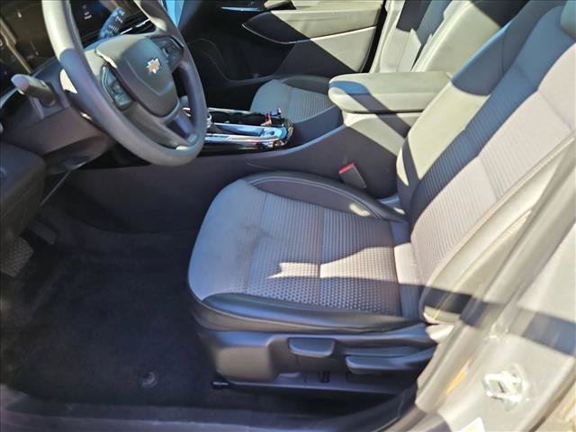 Used 2025 Chevrolet Trax LT FWD image 15