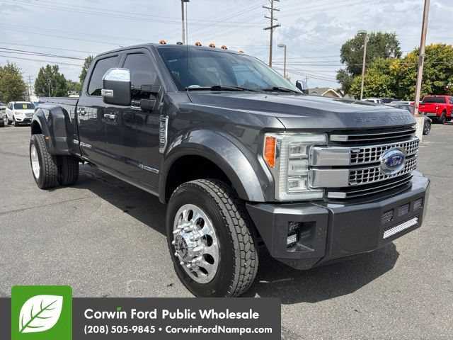 Used 2017 Ford F450 Platinum w/ Platinum Ultimate Package AWD/4WD image 3