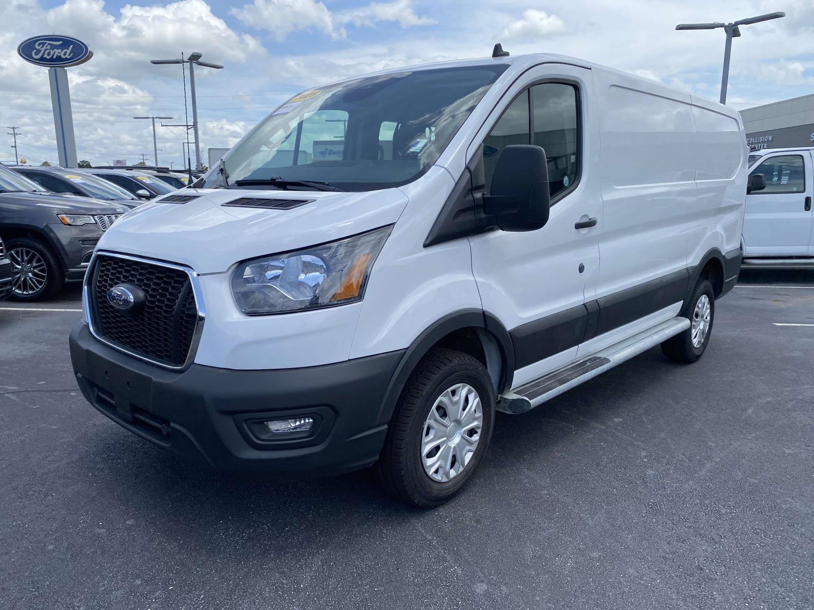 Certified 2025 Ford Transit 250 Low Roof w/ Exterior Upgrade Package RWD image 3