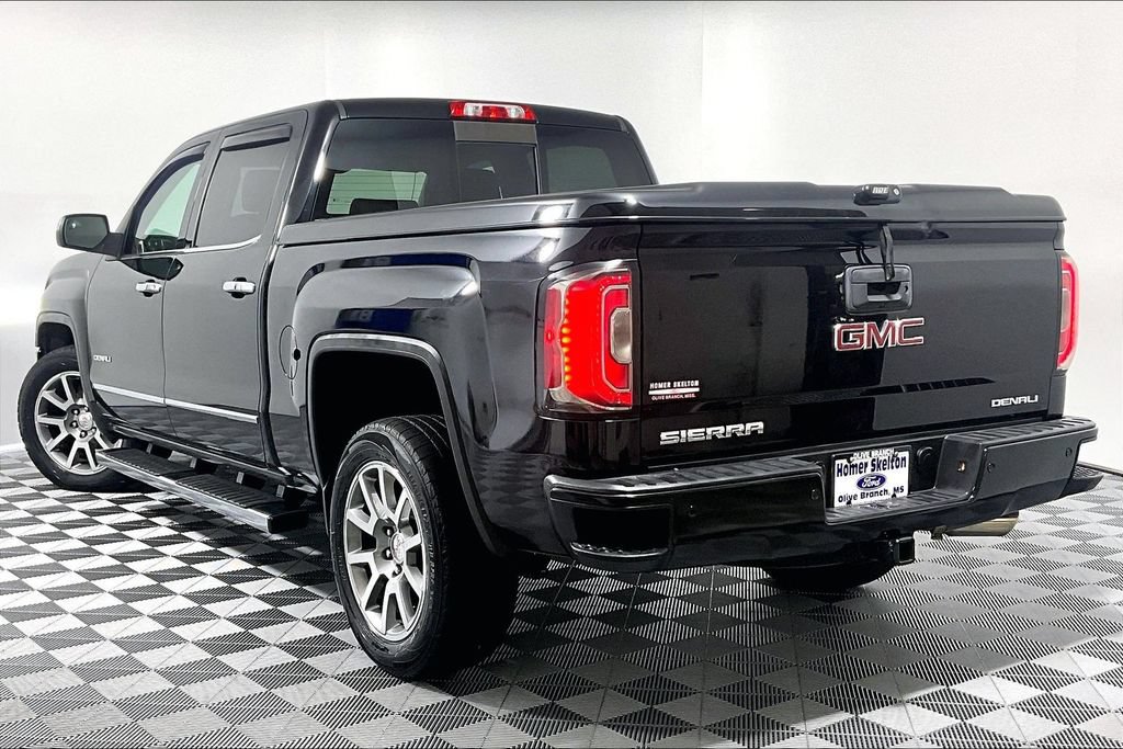 Used 2016 GMC Sierra 1500 Denali w/ Enhanced Driver Alert Package AWD/4WD image 11