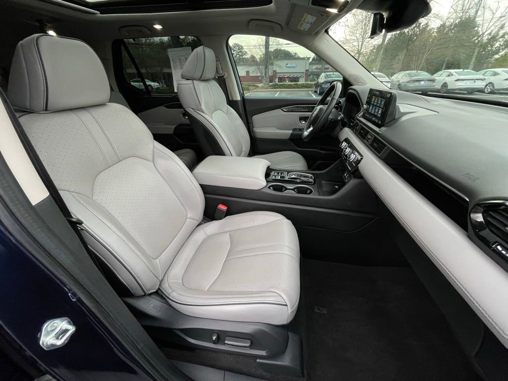 Certified 2023 Honda Pilot Elite image 36