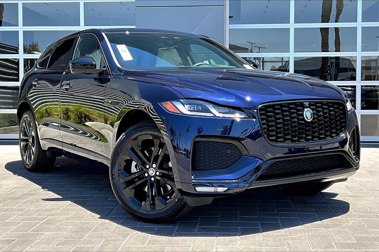 New 2026 Jaguar F-PACE R-Dynamic S image 2