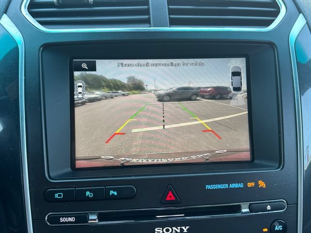Used 2016 Ford Explorer Limited w/ Equipment Group 301A AWD/4WD image 27
