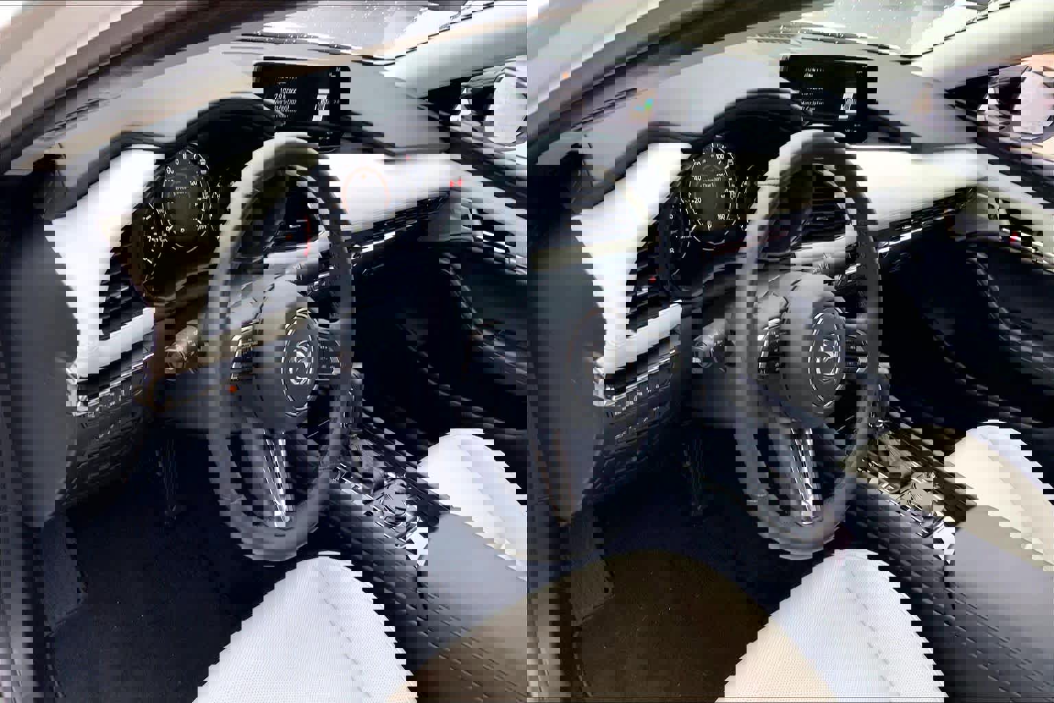 Used 2025 MAZDA MAZDA3 2.5 Turbo Sedan w/Premium Plus image 16