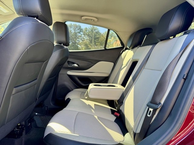 Used 2022 Buick Encore Preferred w/ Safety Package image 28