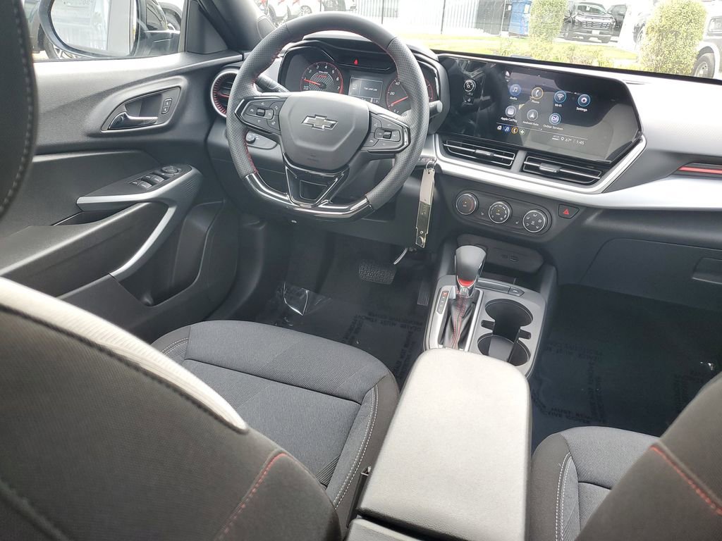 New 2026 Chevrolet Trax RS w/ Sunroof Package image 11