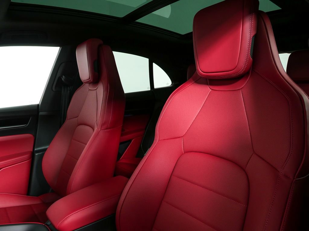 New 2026 Porsche Macan Electric image 5