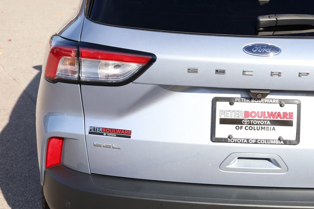 Used 2022 Ford Escape SEL w/ Technology Package image 18