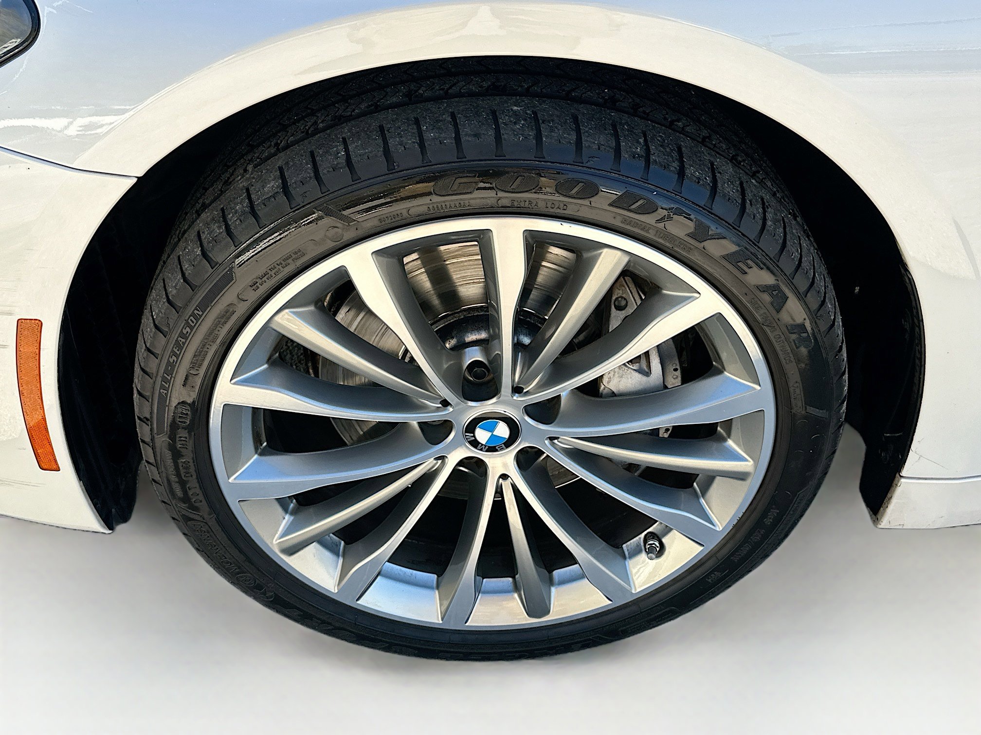 Certified 2023 BMW 540i w/ Premium Package image 34