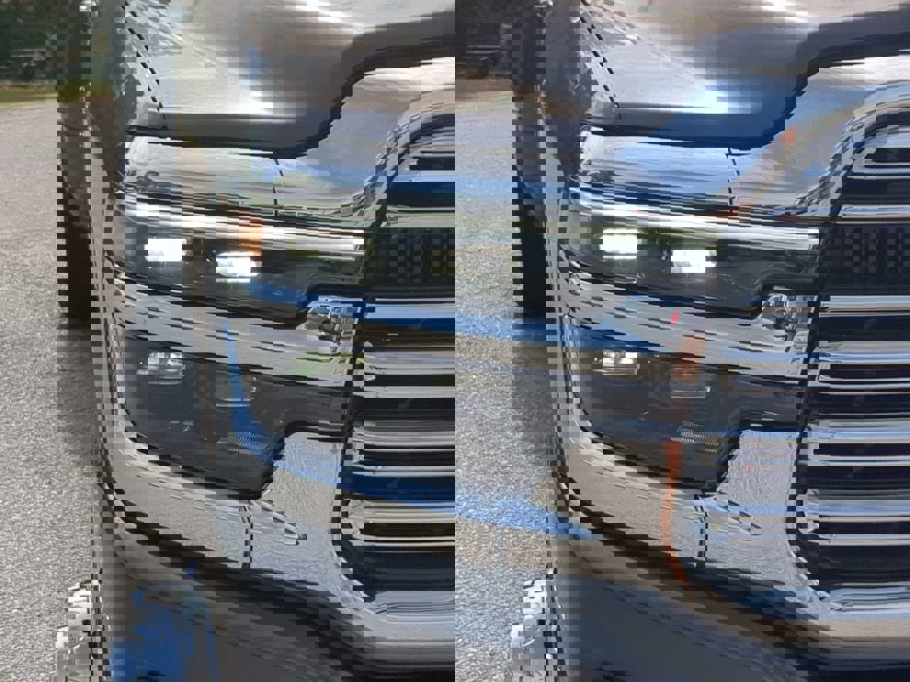 Used 2025 RAM 3500 Laramie image 8