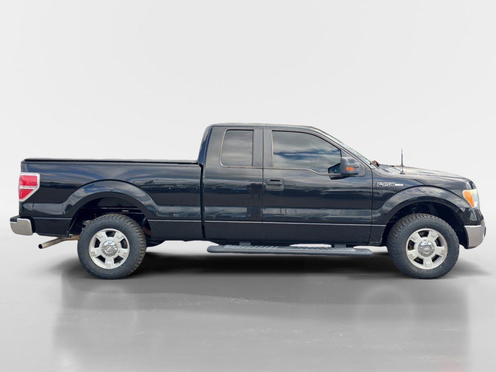 Used 2010 Ford F150 XLT image 5