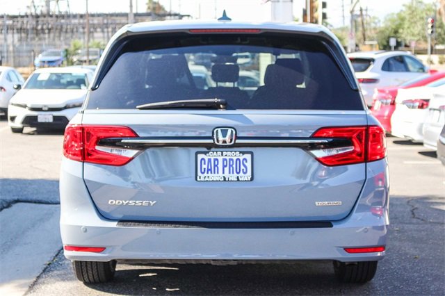 Certified 2024 Honda Odyssey Touring image 7