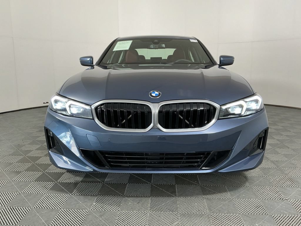 Certified 2025 BMW 330i Sedan w/ Premium Package RWD image 3
