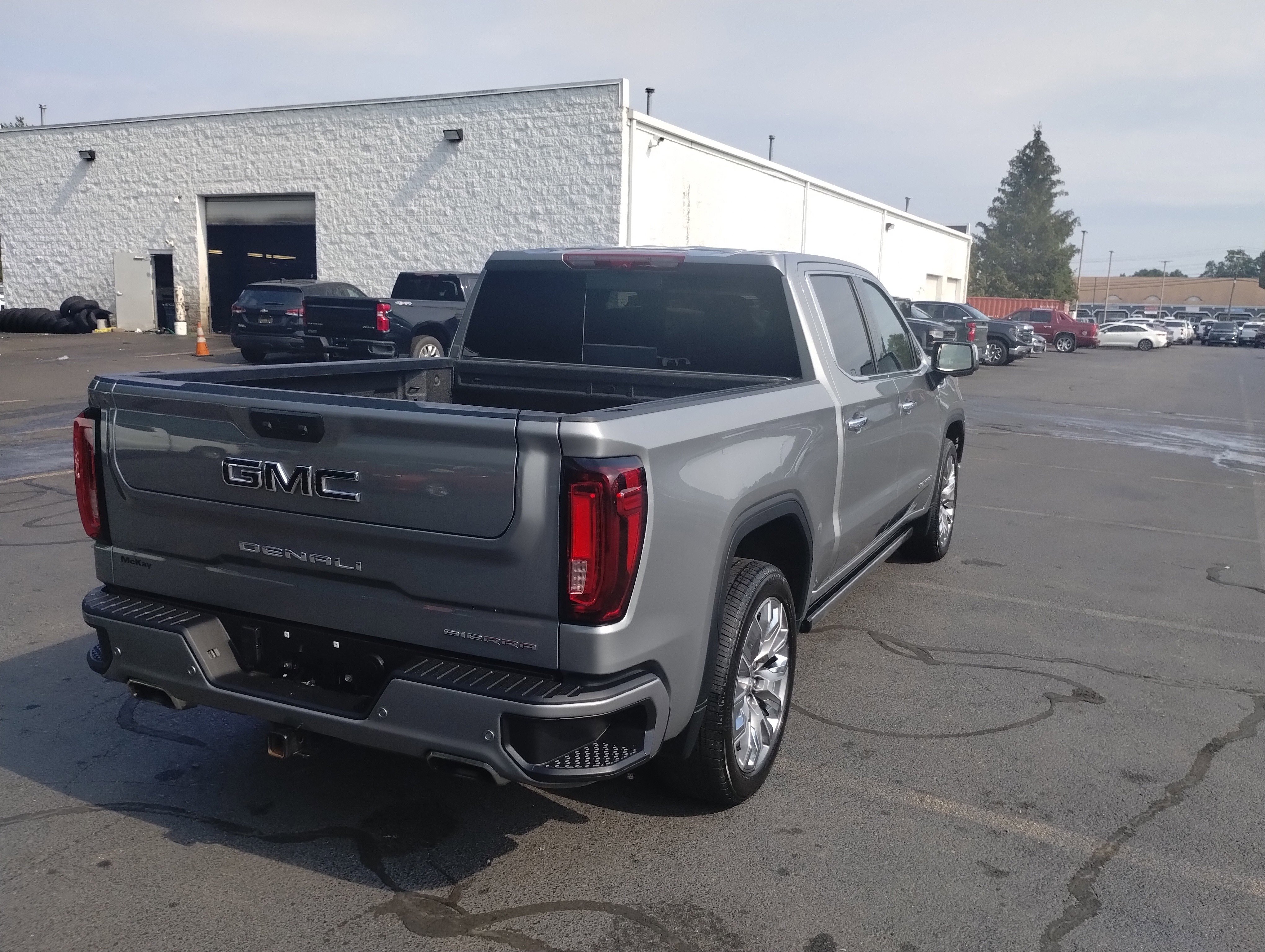 Used 2024 GMC Sierra 1500 Denali w/ Denali Reserve Package image 3