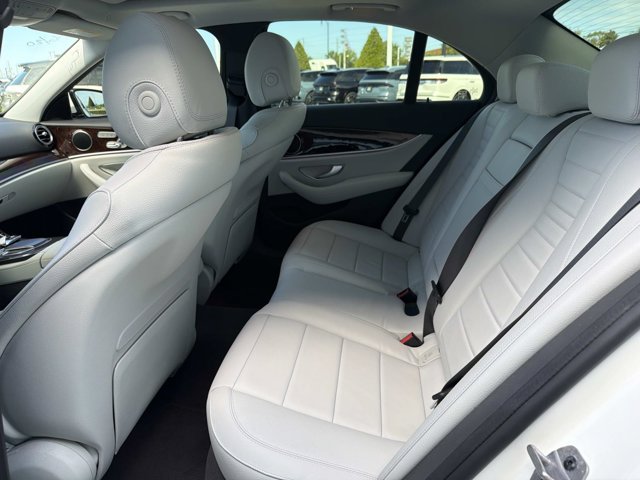 Used 2023 Mercedes-Benz E 350 Sedan image 15