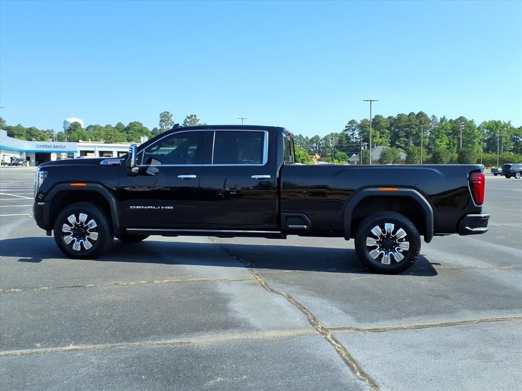 Used 2024 GMC Sierra 2500 Denali w/ Denali Reserve Package AWD/4WD image 17