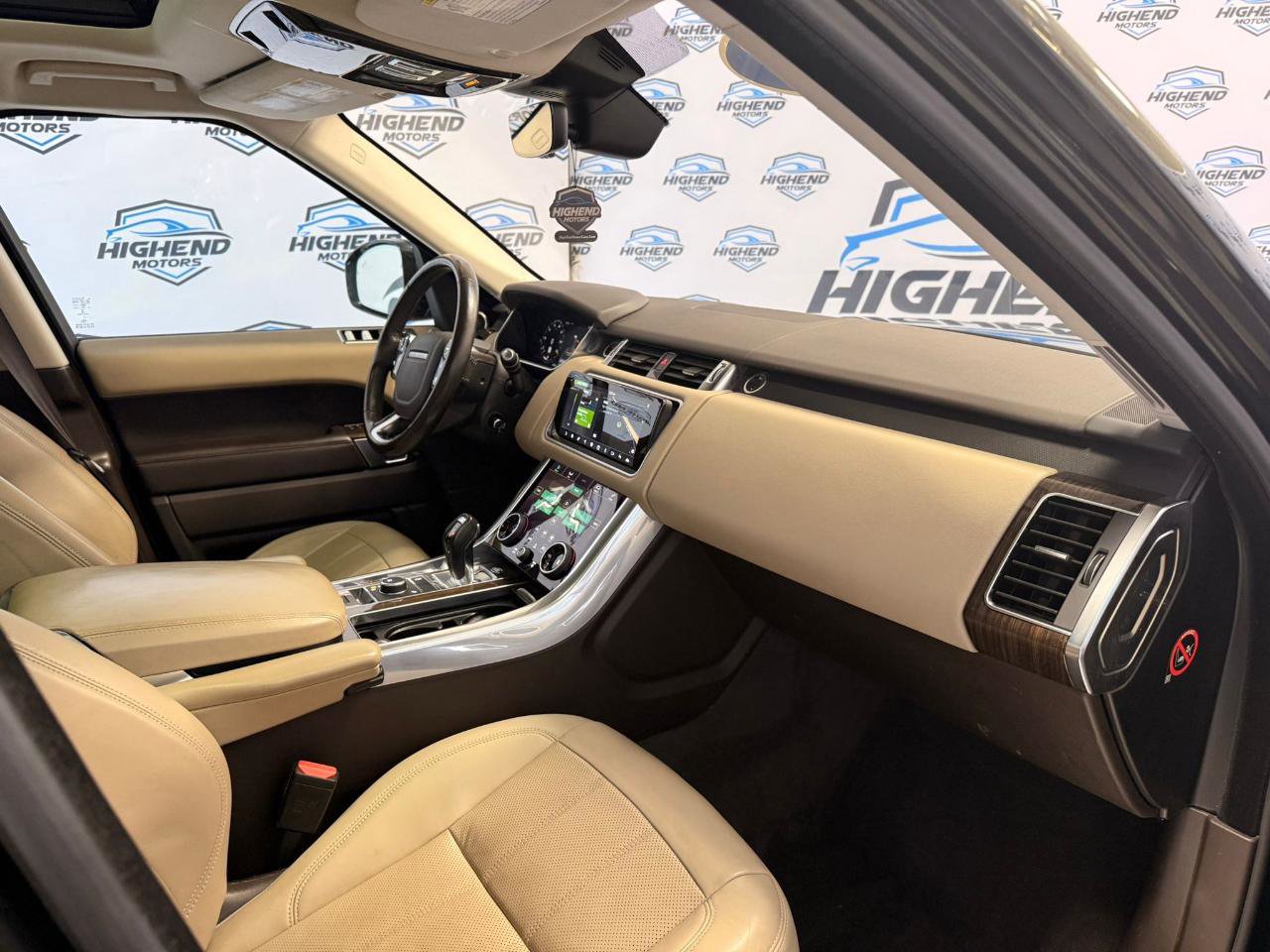 Used 2018 Land Rover Range Rover Sport HSE AWD/4WD image 28