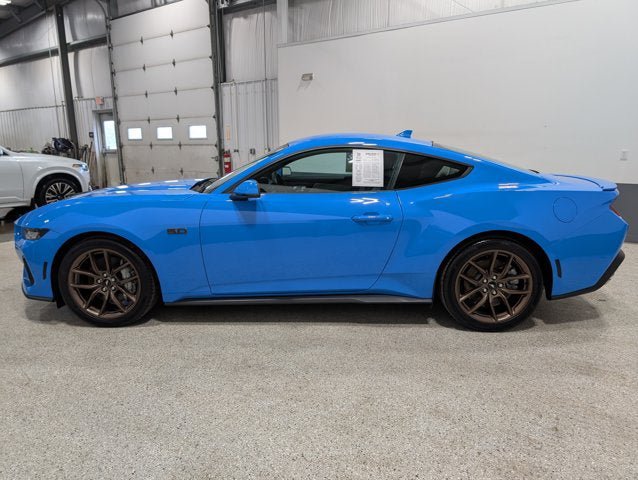 Used 2025 Ford Mustang GT Premium RWD image 5