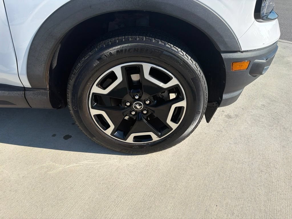 Used 2022 Ford Bronco Sport Outer Banks AWD/4WD image 12