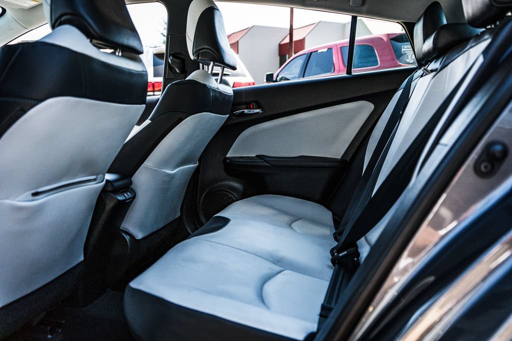 Used 2022 Toyota Prius XLE w/ Advanced Technology Package AWD/4WD image 32