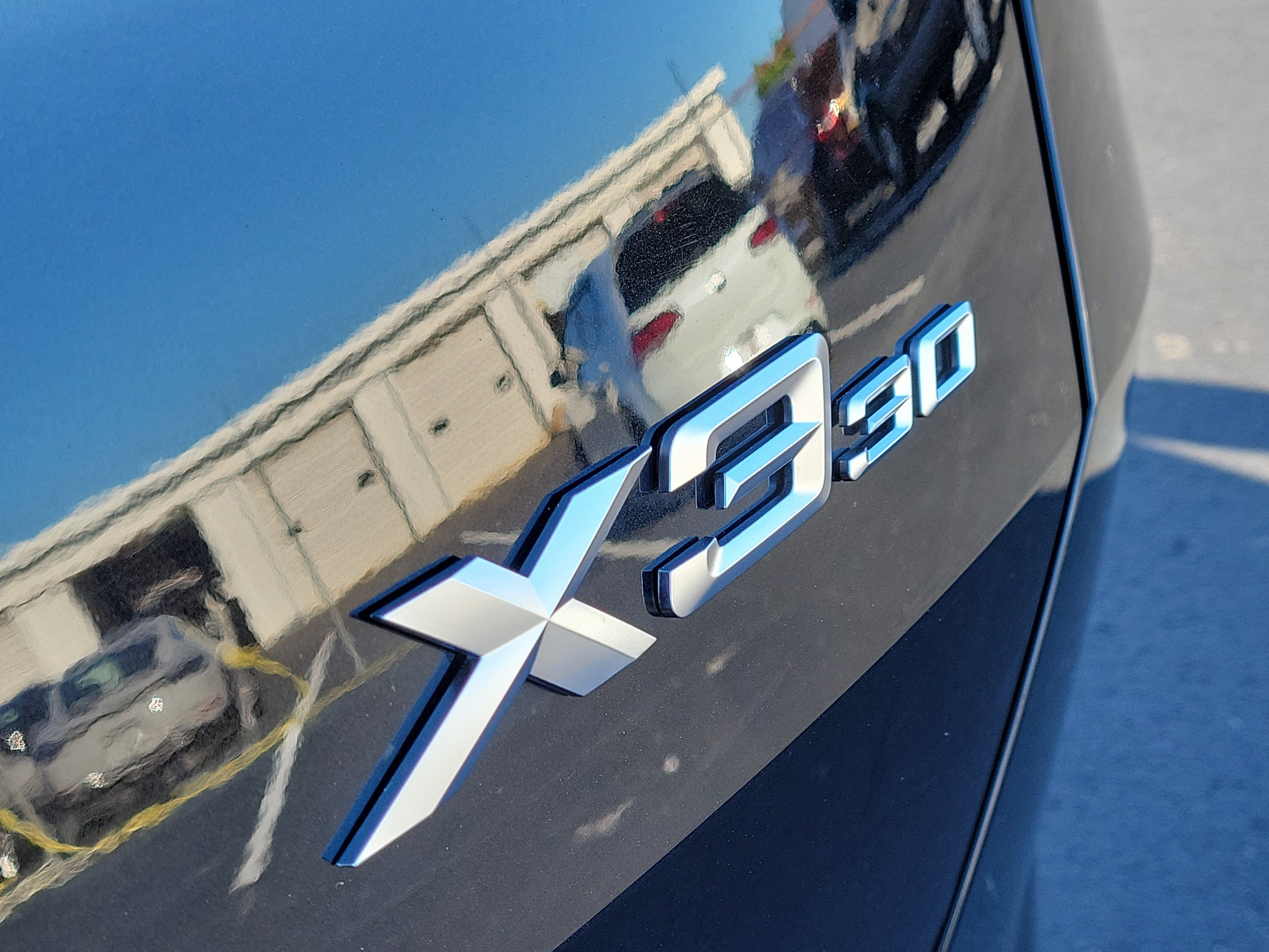 Used 2025 BMW X3 xDrive30i image 6