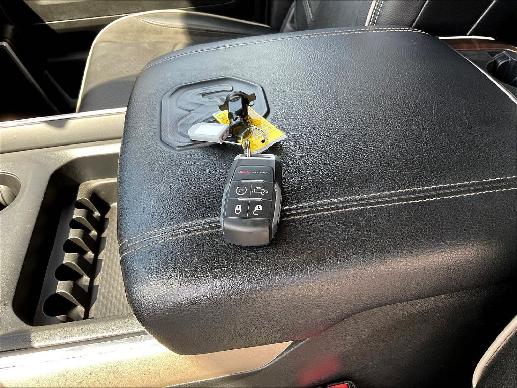 Used 2022 RAM 2500 Laramie AWD/4WD image 38