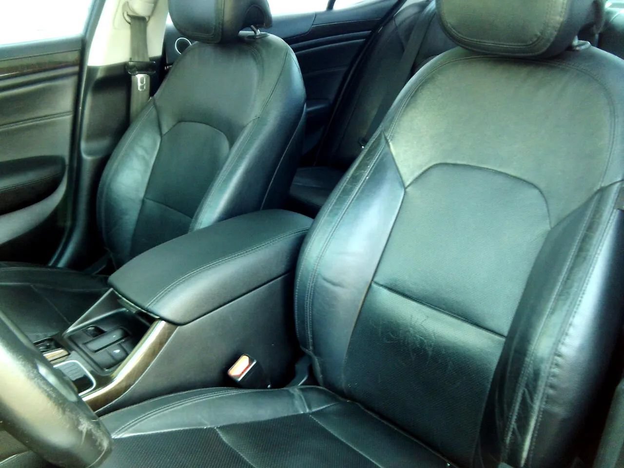 Used 2015 Kia Cadenza Premium FWD image 16