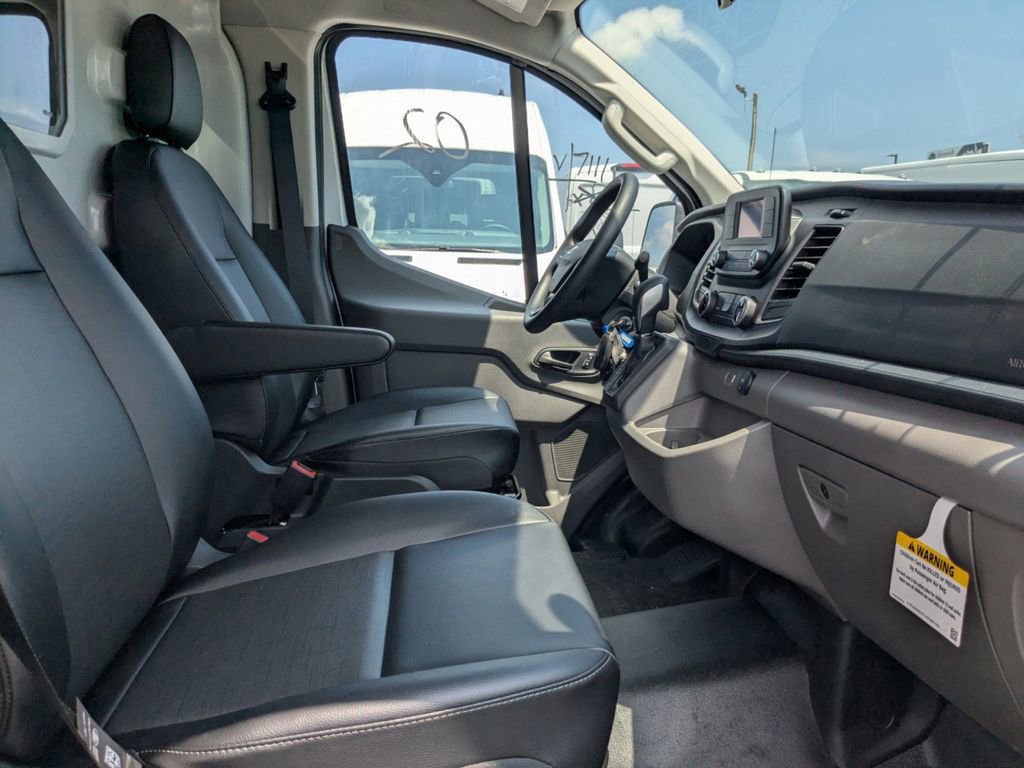 New 2025 Ford Transit 150 Low Roof image 15