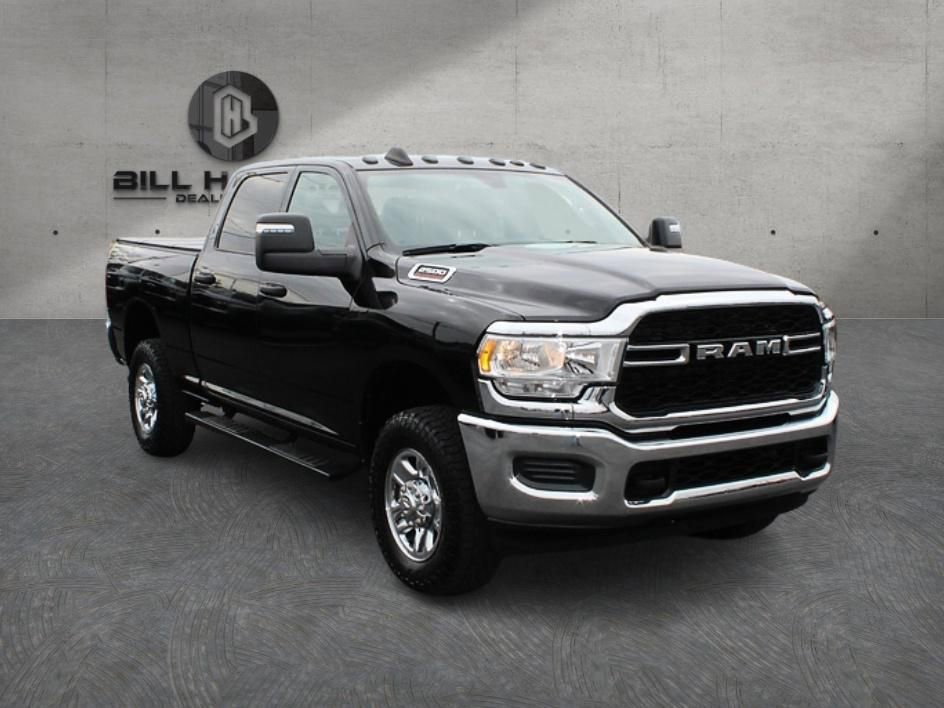 Used 2023 RAM 2500 Tradesman w/ Chrome Appearance Group image 3