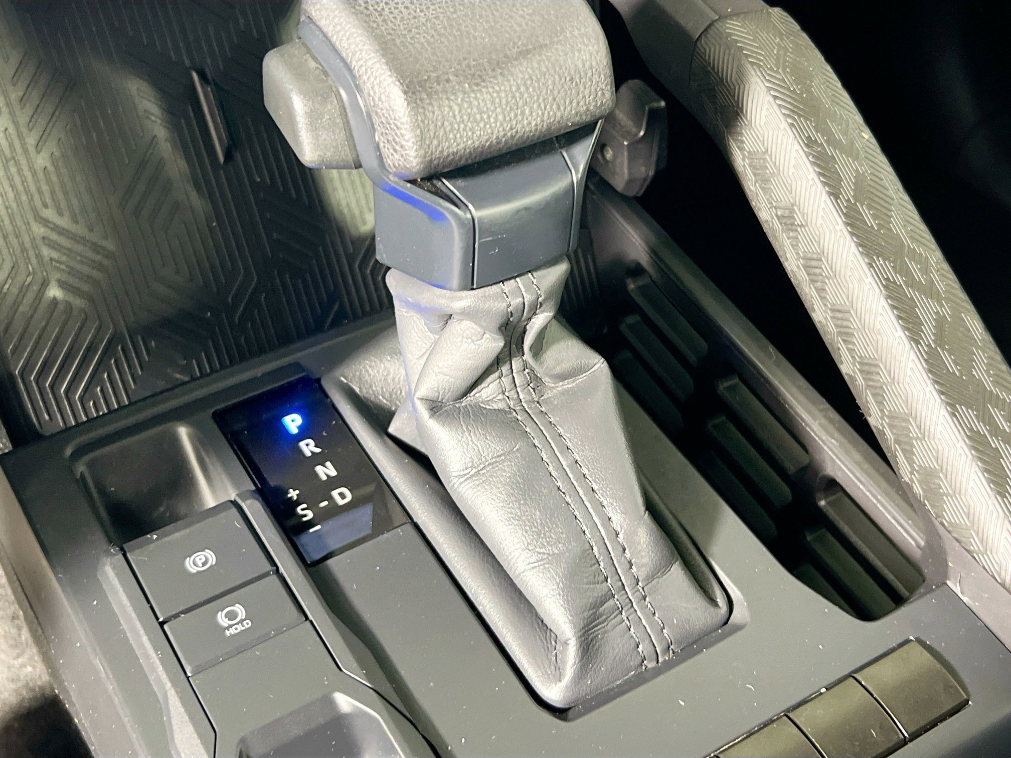 Used 2024 Toyota Tacoma SR image 25