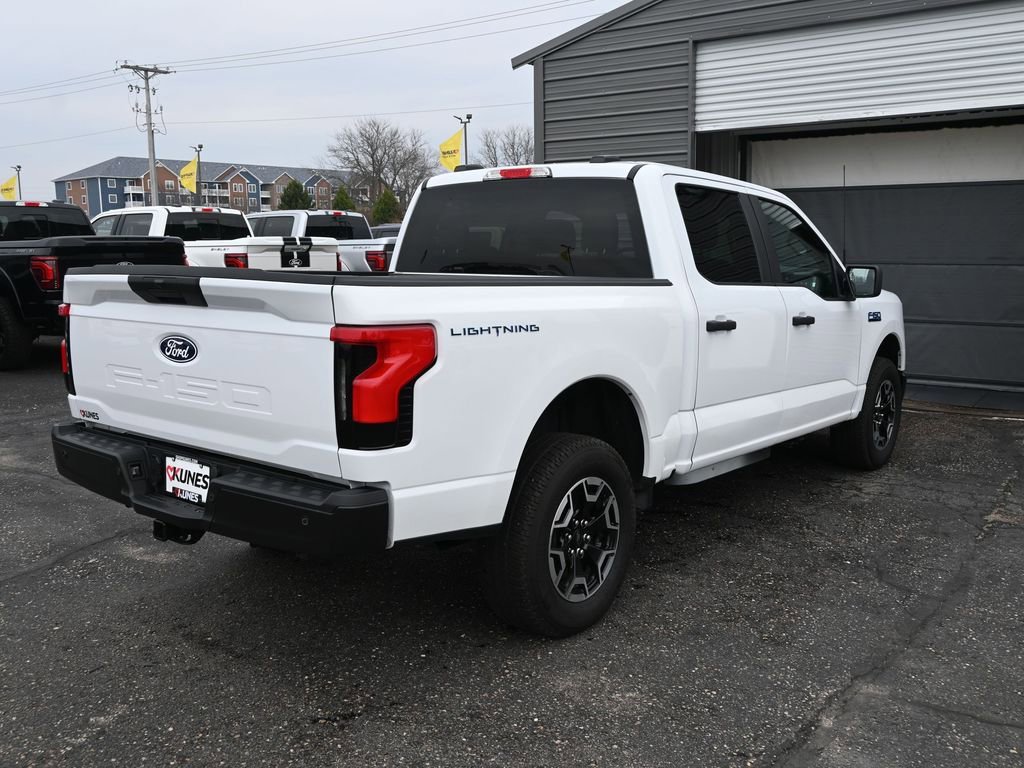 Used 2024 Ford F150 Lightning Pro image 11