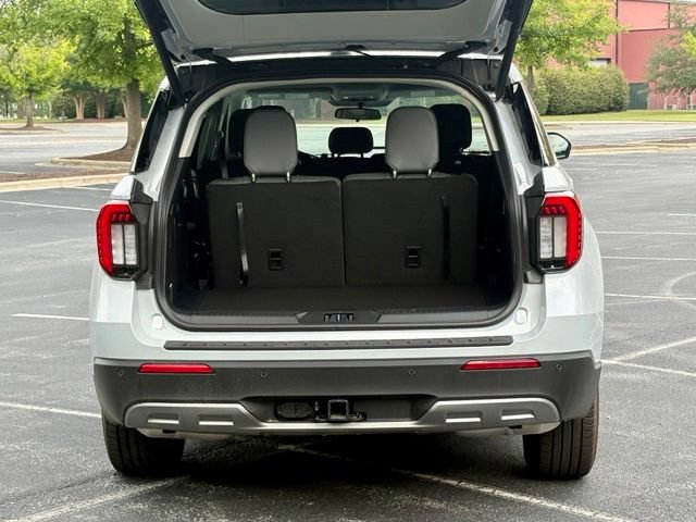 Used 2026 Ford Explorer Active w/ Active Comfort Package RWD image 17
