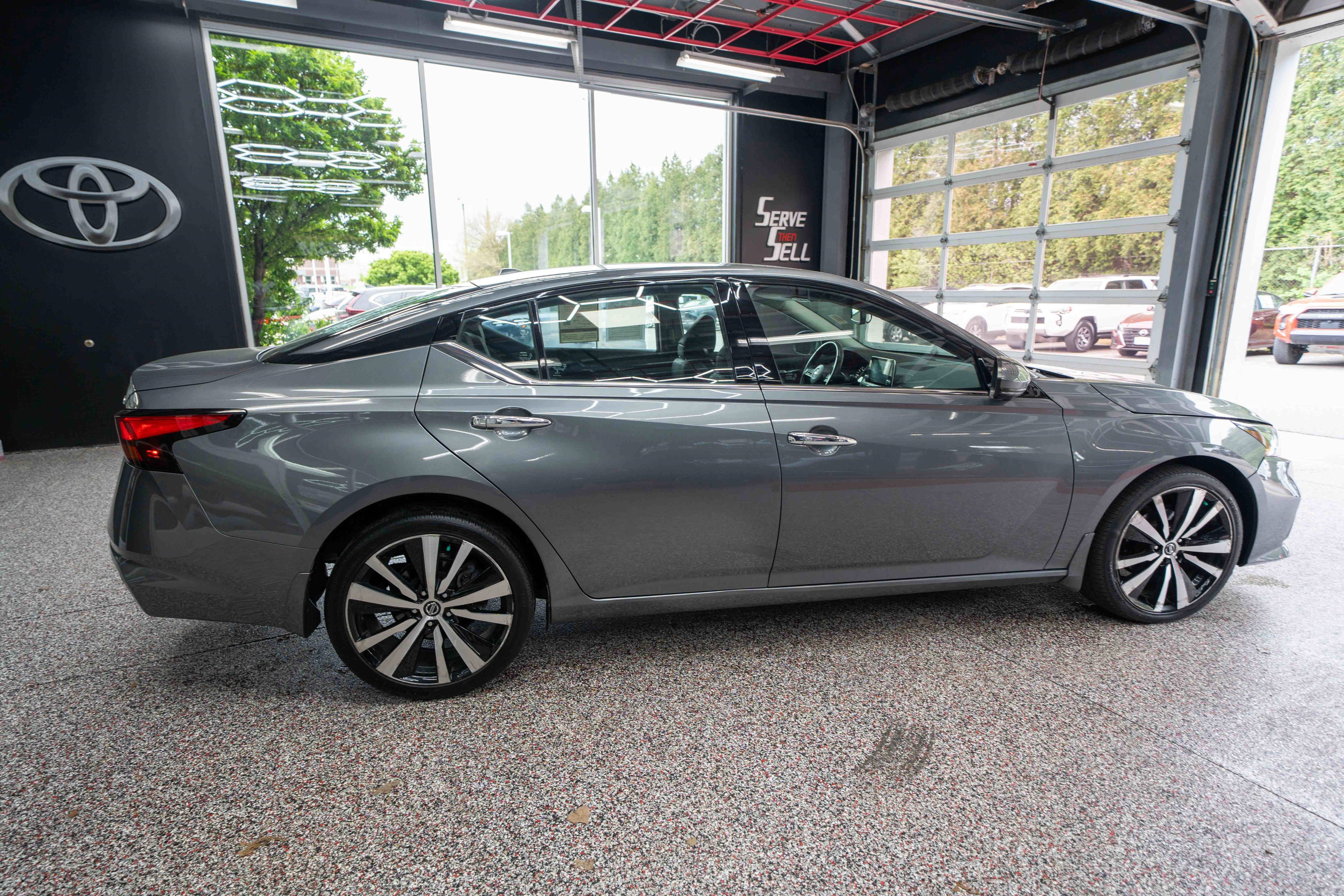 Used 2020 Nissan Altima 2.5 Platinum AWD/4WD image 4