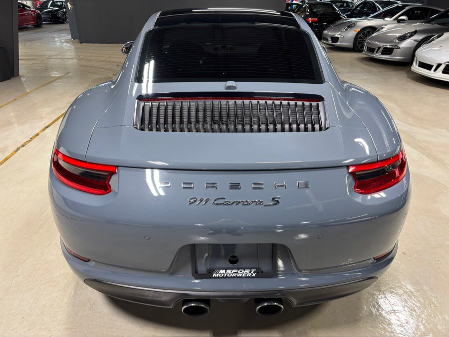 Used 2017 Porsche 911 Carrera S RWD image 3