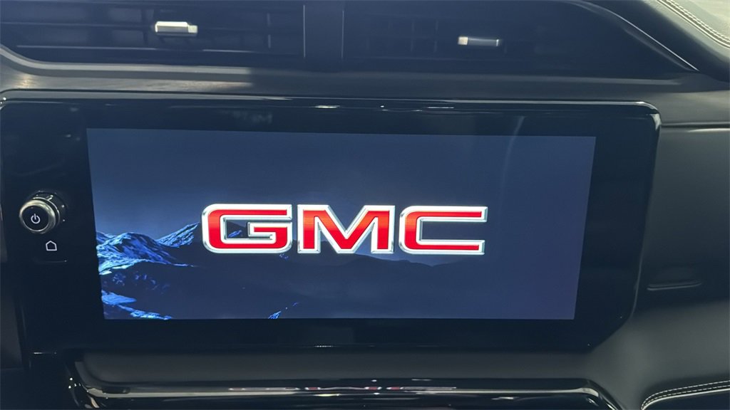 Used 2024 GMC Sierra 1500 AT4X image 27