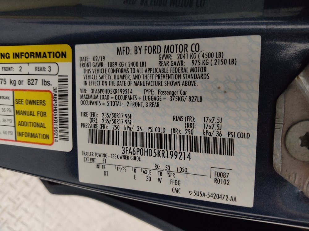 Used 2019 Ford Fusion SE FWD image 33